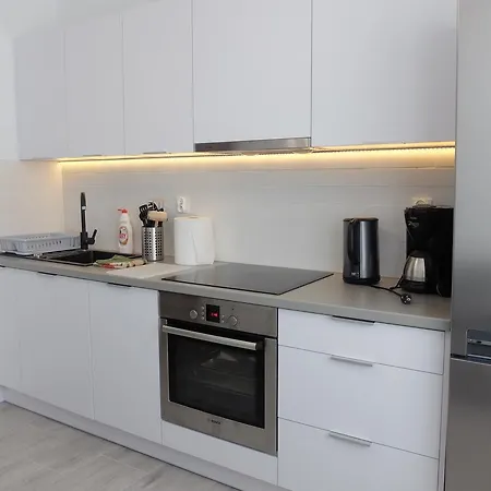 Pixel White Apartment Wroclaw